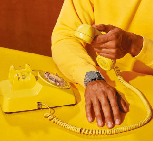 NIXON風靡90年代的電話答錄機腕錶系列 Dork Too